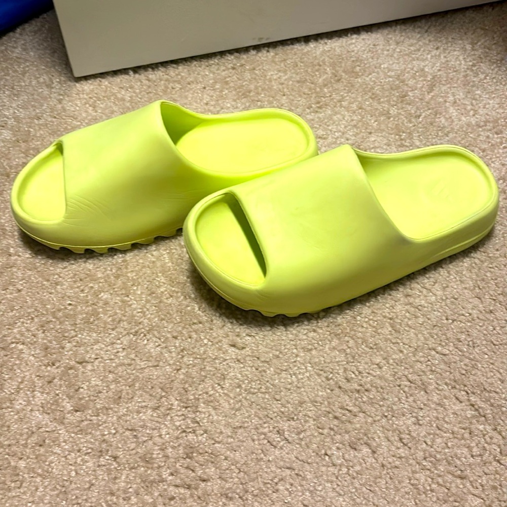 Yeezy Slide US 8